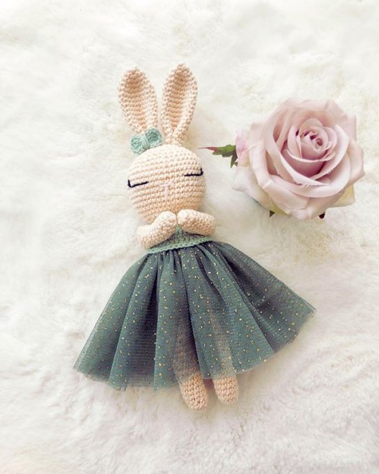 Poupée décorative - Miss sleepy bunny